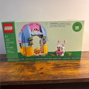 LEGO Spring Garden House Set - Blue, Yellow, and Pink